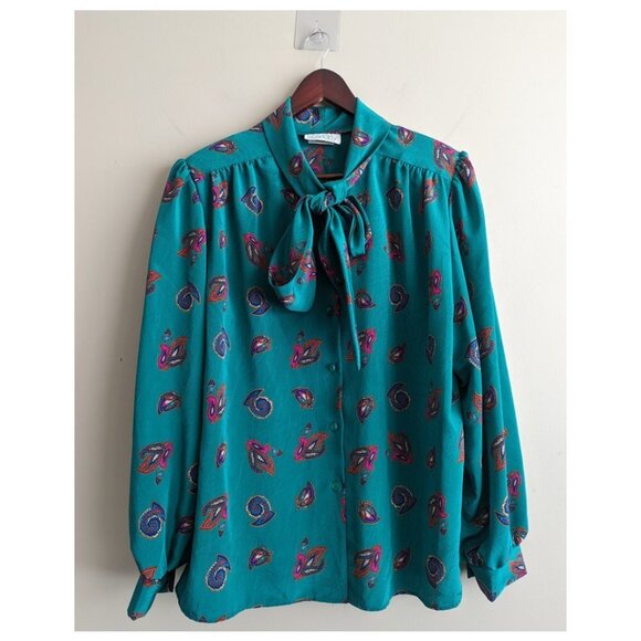 Vintage Tops - Vintage Liz Moody Paisley Blouse